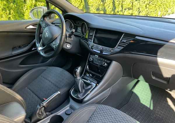 Opel Astra cena 49000 przebieg: 116000, rok produkcji 2017 z Miejska Górka małe 92